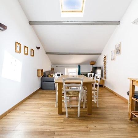 T3 Residence De Tourisme Voltaire Hyères Eksteriør billede